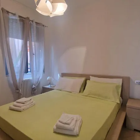 Апартаменты Wh - Bussana